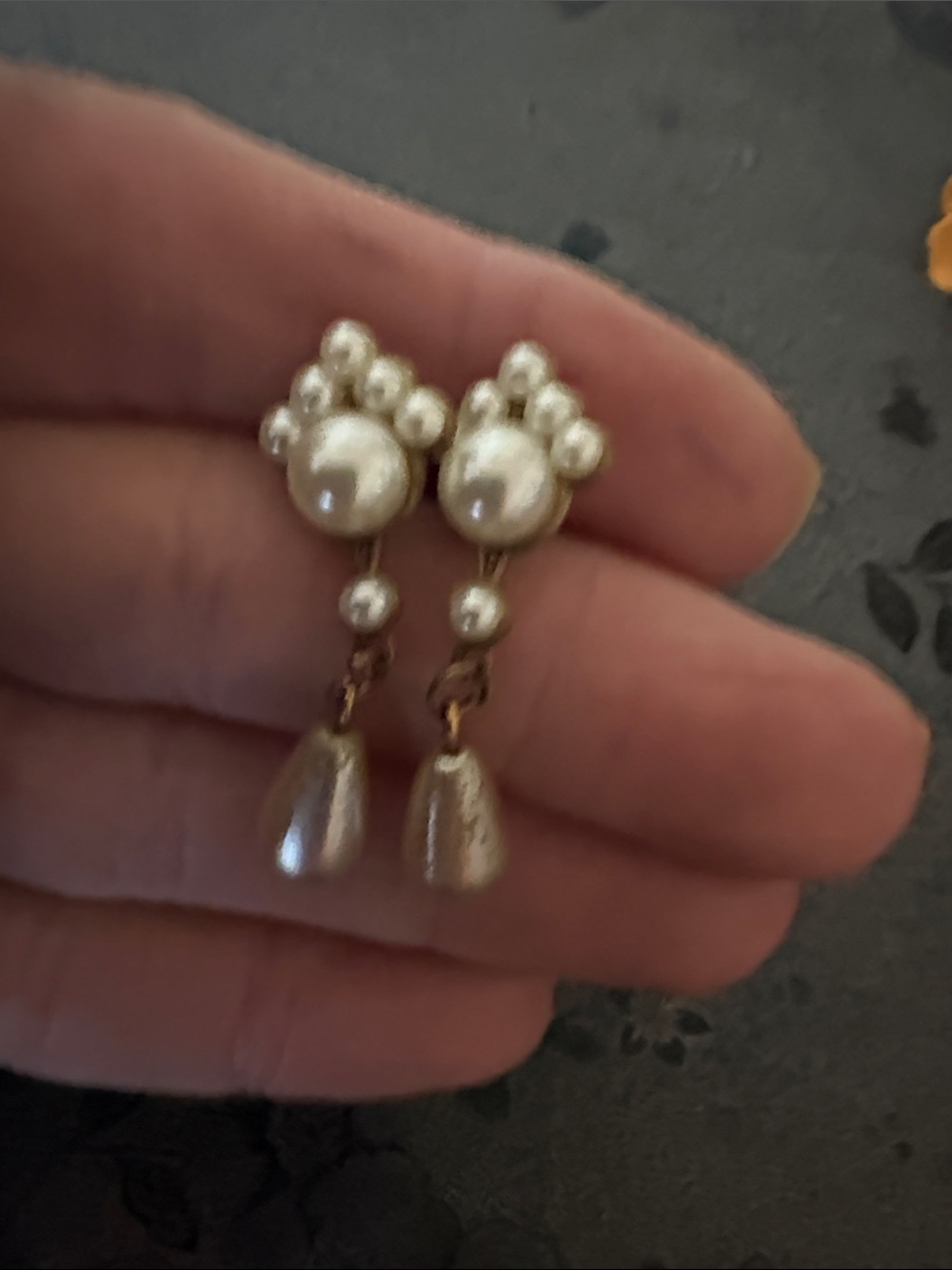 VINTAGE 50's FAUX IVORY DROP PEARL POST 1.5" EARRINGS